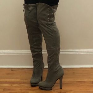 Over-the-knee Jennifer Lopez Gray Suede Boots